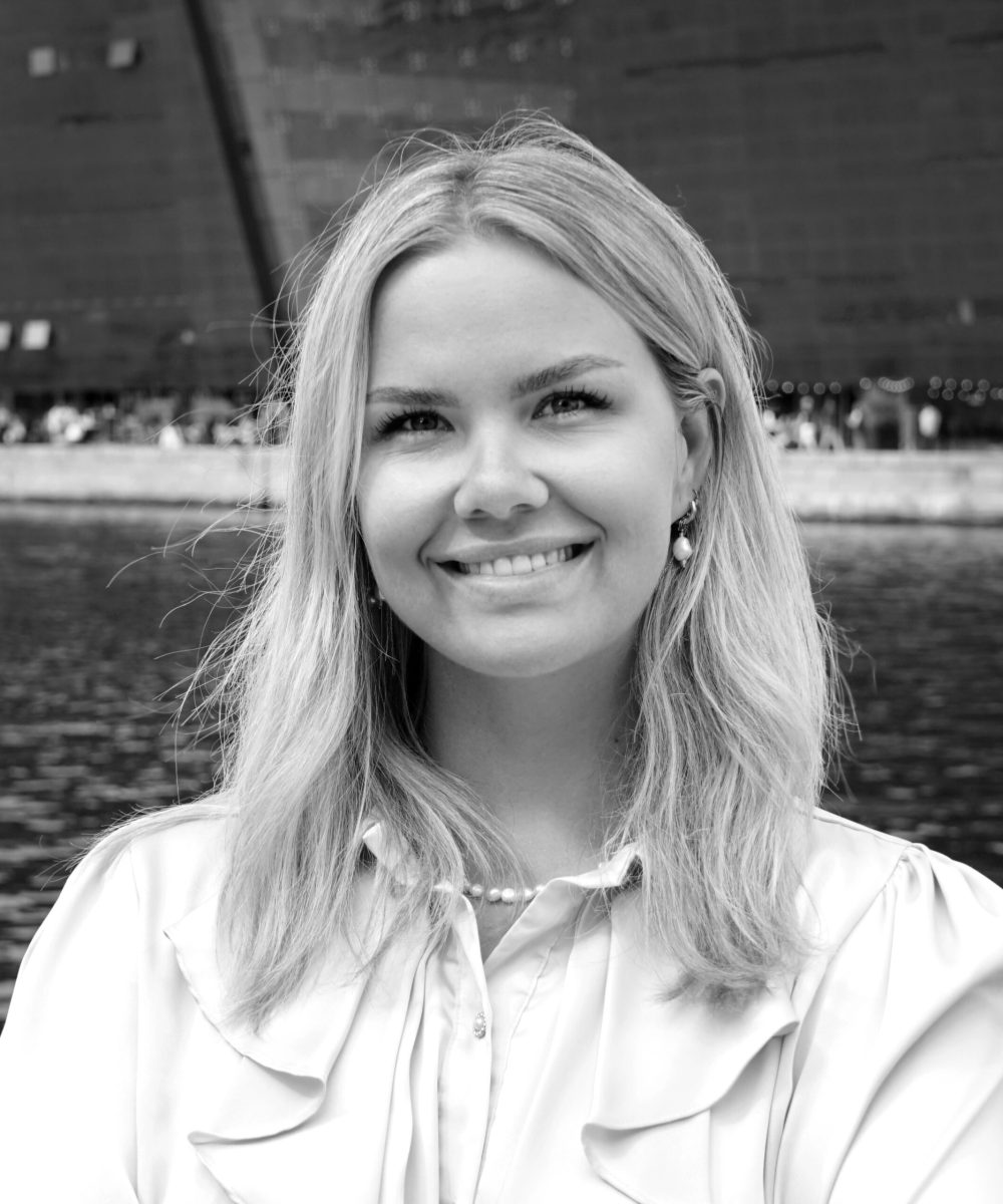 Simone-headshot-2024-bw